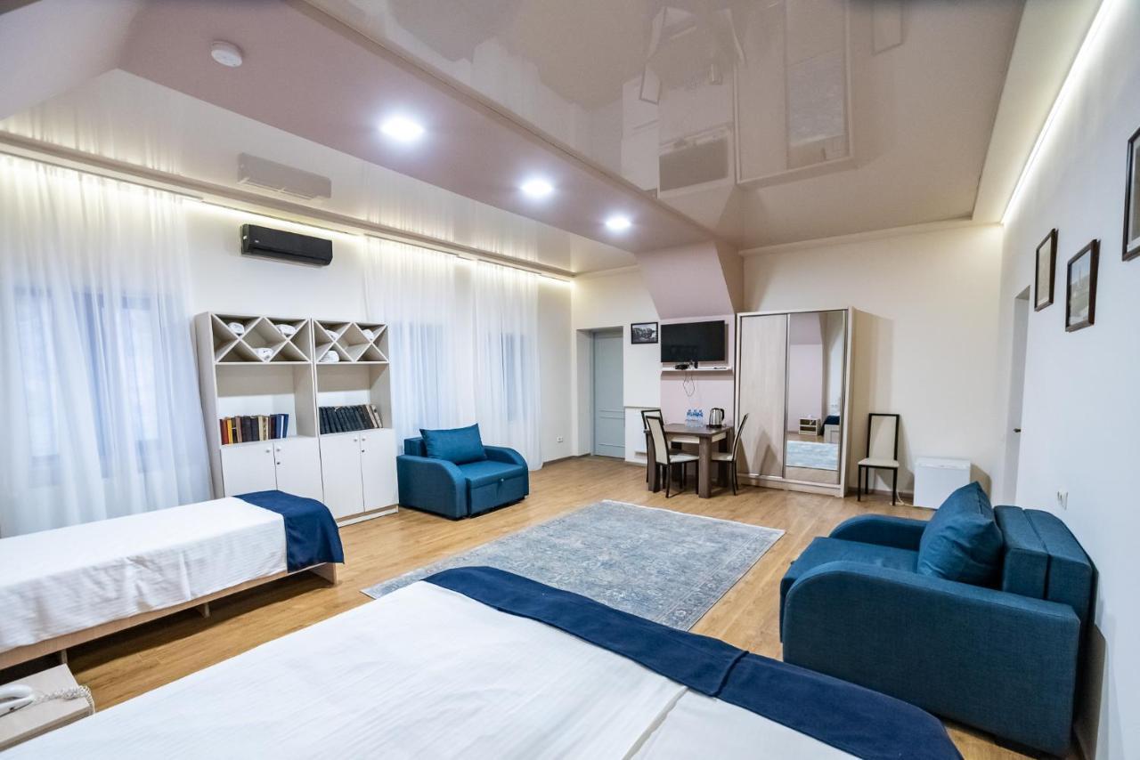 Tiflis Hotel Εξωτερικό φωτογραφία